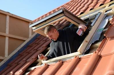 Pose de fenêtres de toit Velux à Girauvoisin